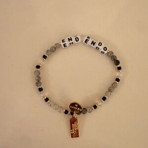 Elegant Beaded Bracelet with Gold Accents